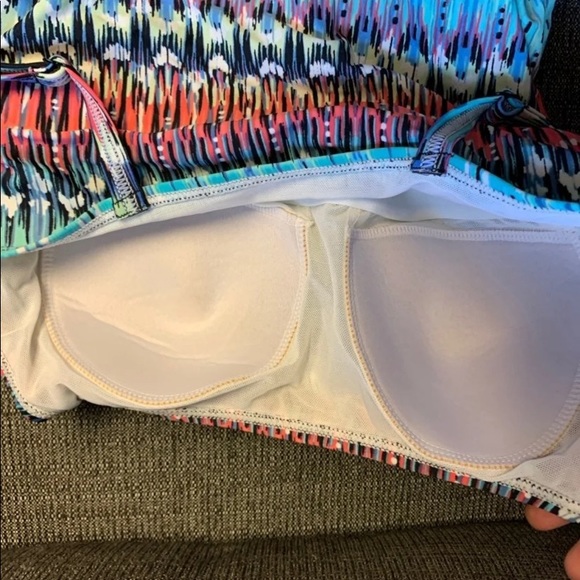 SWIM TOP - Picture 2 of 2